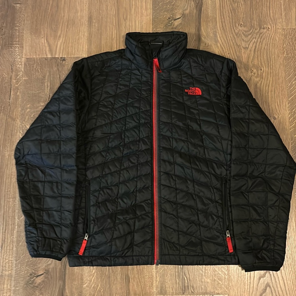 North Face boy  size Large light weight jacket